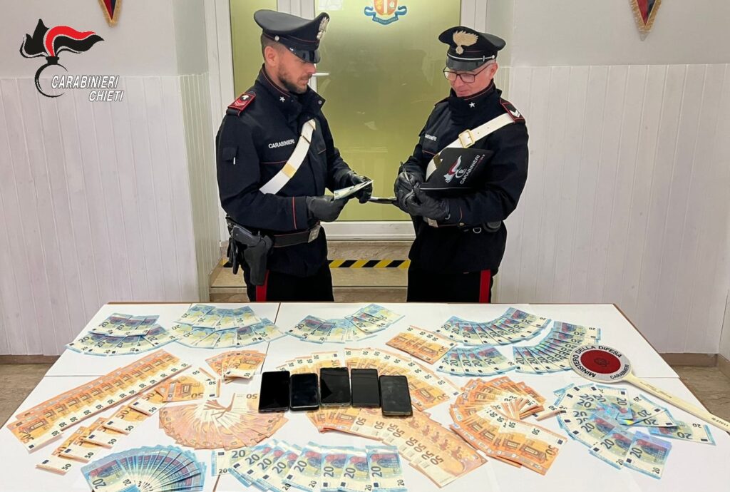 Orsogna, 58enne arrestata con 7 mila euro false