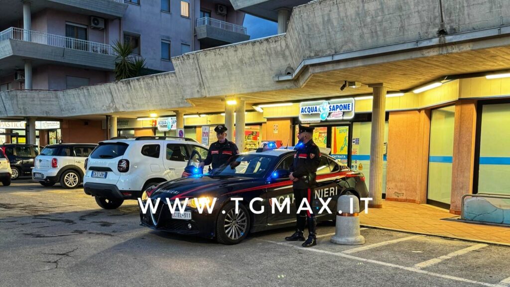 Lanciano: furto in negozio, denunciati due uomini