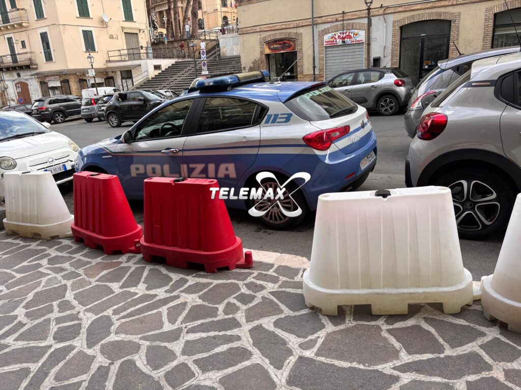 Lanciano: felpa insanguinata in piazza Garibaldi, indaga la polizia