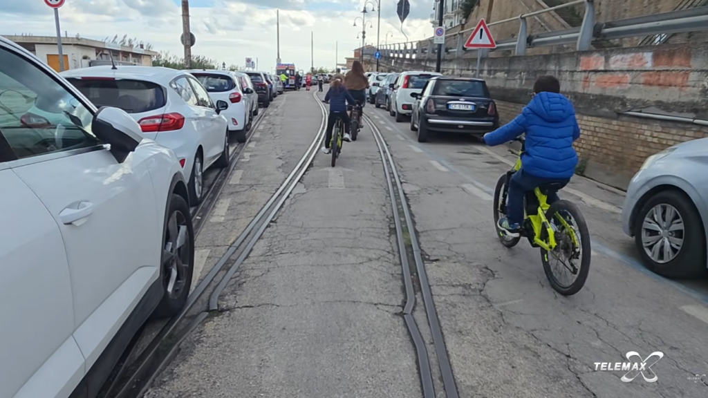San Vito Chietino: binari pericolosi accanto alla Via Verde, vicesindaco attacca “Tua”
