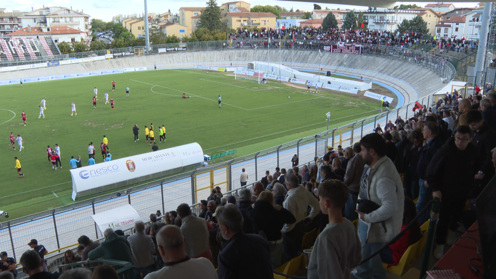 Il Lanciano ritrova voglia e carattere Lo stadio Guido Biondi di Lanciano durante Lanciano-Montecchio Gallo